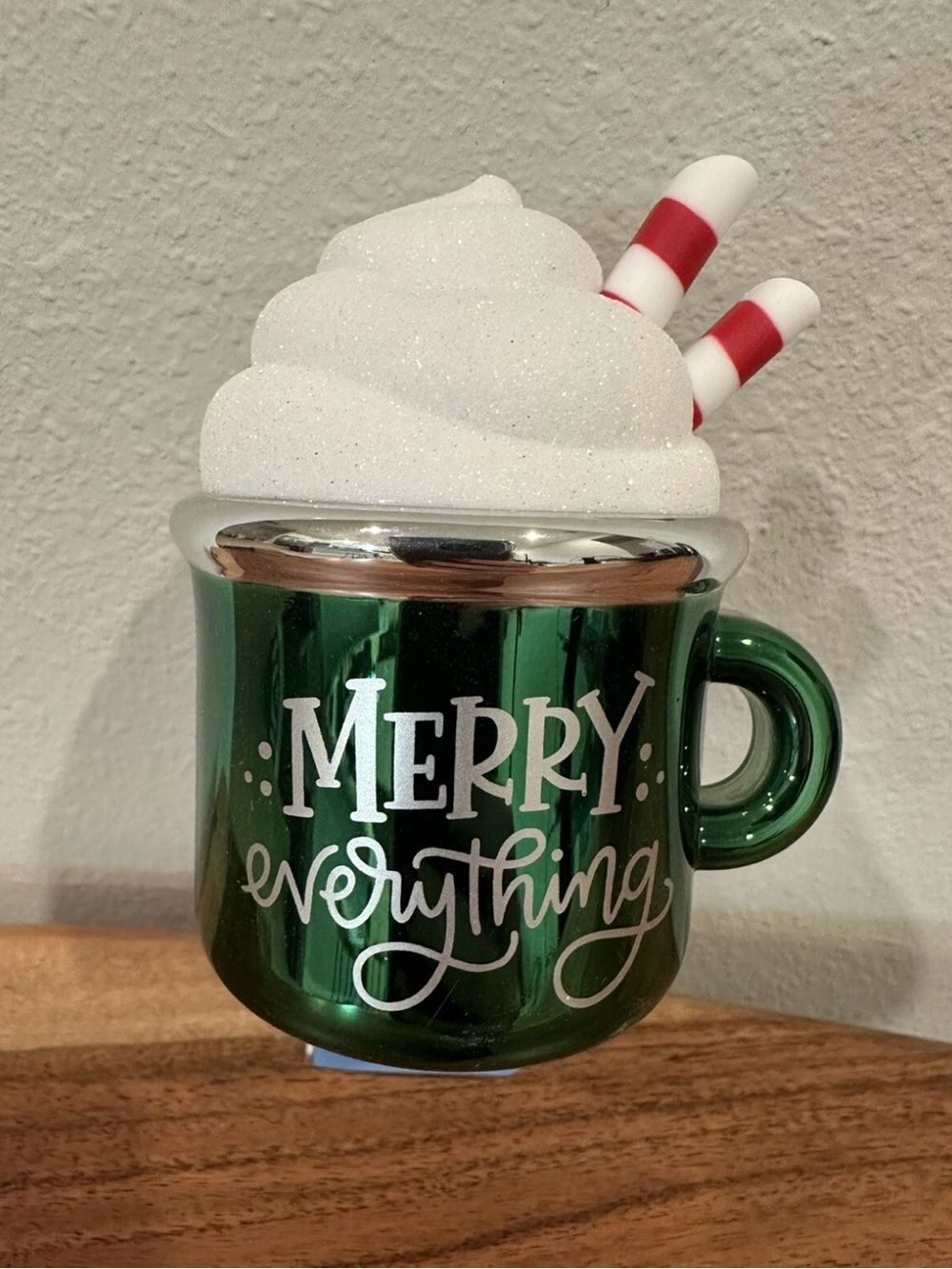 Bath & Body Works: Merry Everything Green Hot Cocoa Mug Wallflower Plug